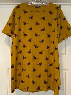 Bee-Print Mustard Short Sleeve Men’s Tee